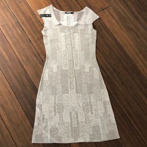 Nic and Zoe dress in silver!